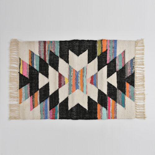 Pacific Rag Rug Color:- Multi