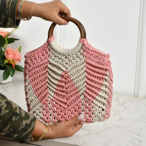 Crown Macrame Hand Bag :-Light Pink